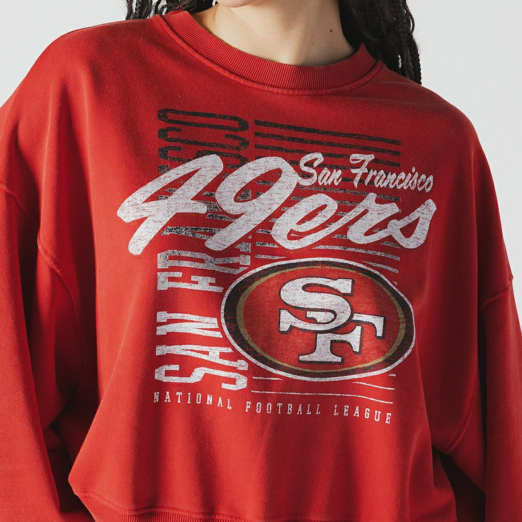 San Francisco 49ers New Era Women's Oversized Throwback Mineral Wash Crew Neck Sweatshirt - Scarlet Sweatshirts