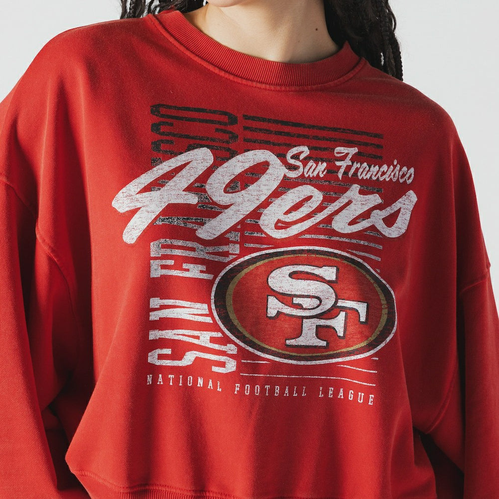 San Francisco 49ers New Era Women's Oversized Throwback Mineral Wash Crew Neck Sweatshirt - Scarlet Sweatshirts