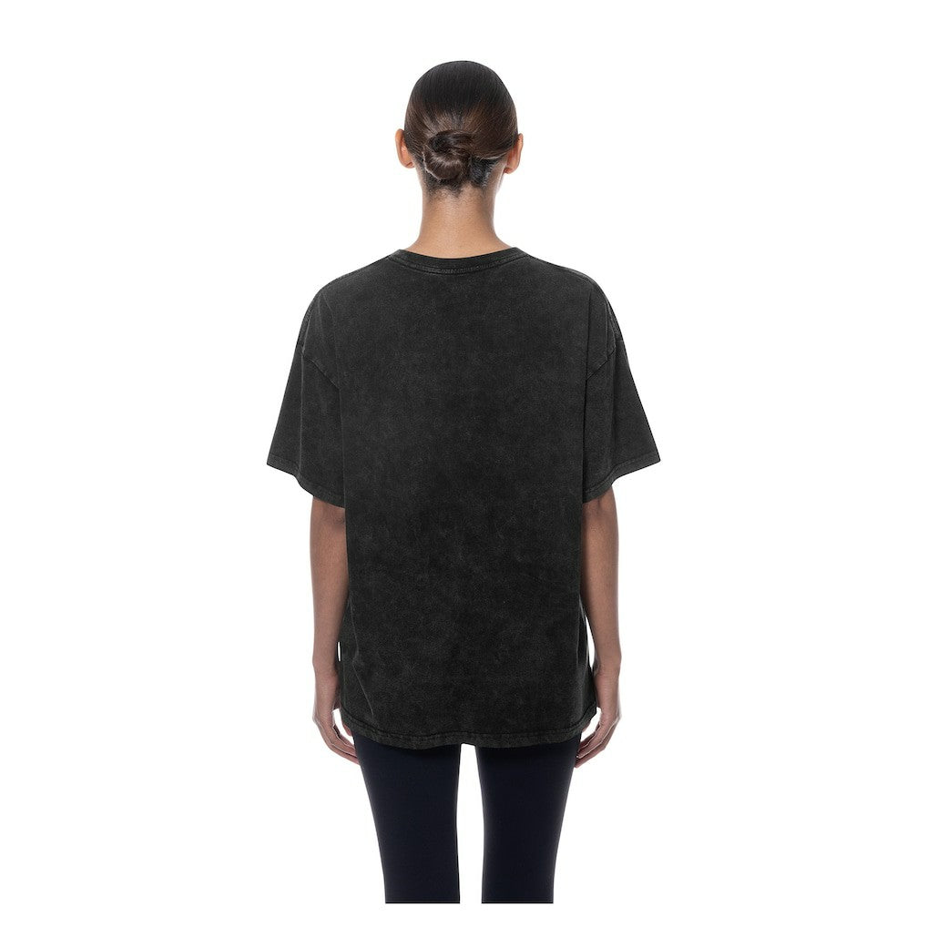 Chicago Bulls Women's Throwback Mineral Wash Oversized T-Shirt Black - New Era