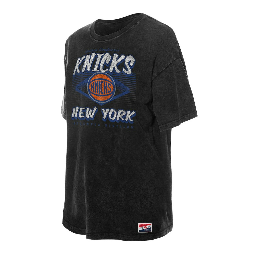 New York Knicks Women's Throwback Mineral Wash Oversized T-Shirt Black - New Era