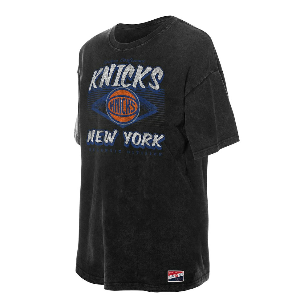 New York Knicks Women's Throwback Mineral Wash Oversized T-Shirt Black - New Era