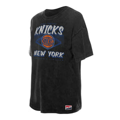 New York Knicks Women's Throwback Mineral Wash Oversized T-Shirt Black - New Era