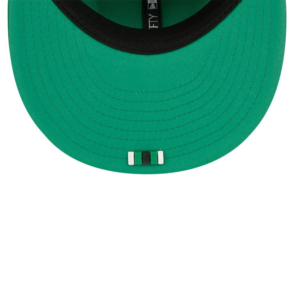 Philadelphia Eagles New Era 2025 Sideline Throwback 59FIFTY Fitted Hat - Kelly Green Hats