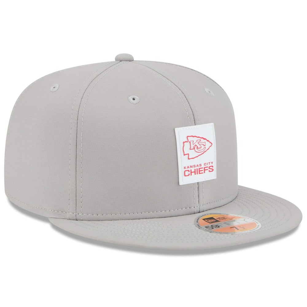Kansas City Chiefs New Era 2025 Sideline 59FIFTY Fitted Hat - Gray Hats