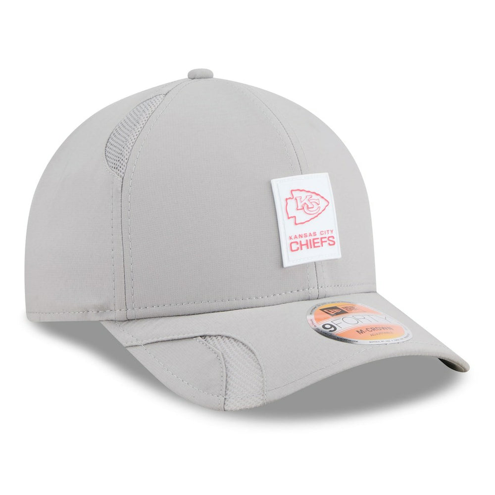 Kansas City Chiefs New Era 2025 Sideline M-Crown 9FORTY Adjustable Hat - Gray Hats