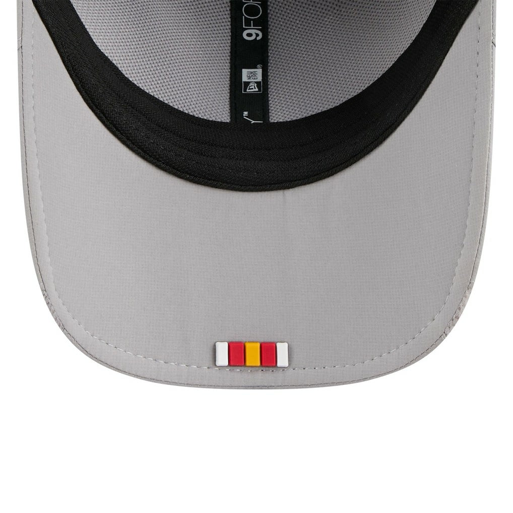 Kansas City Chiefs New Era 2025 Sideline M-Crown 9FORTY Adjustable Hat - Gray Hats