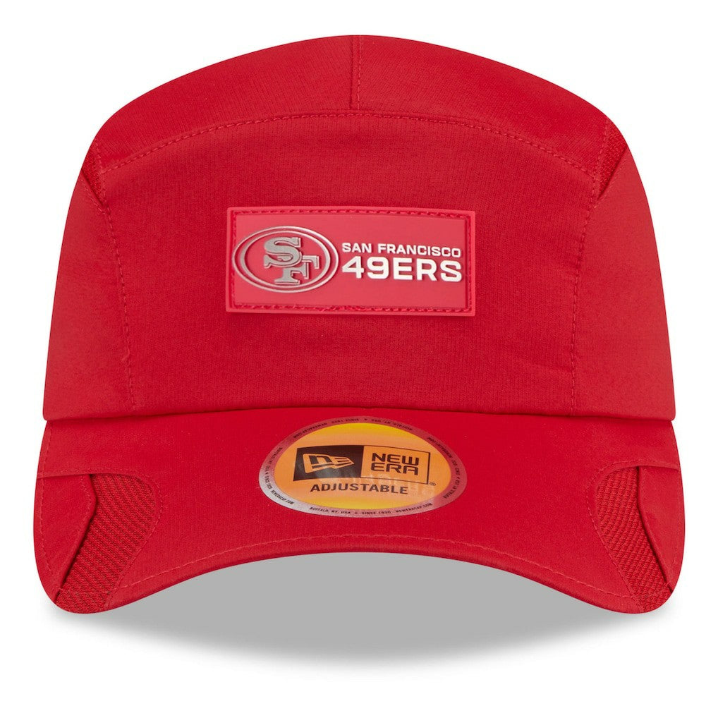 San Francisco 49ers New Era 2025 Sideline Runner Adjustable Hat - Scarlet Hats
