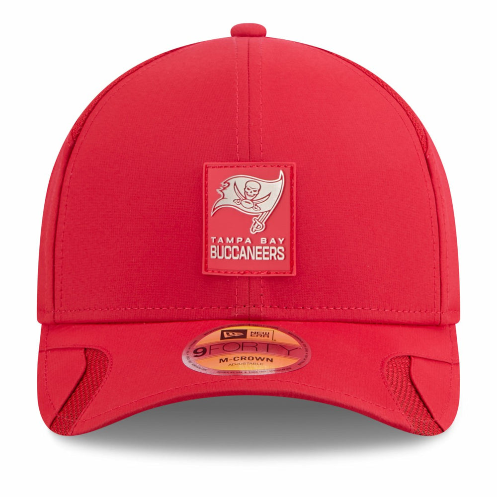 Tampa Bay Buccaneers New Era Youth 2025 Sideline M-Crown 9FORTY Adjustable Hat - Red Hats