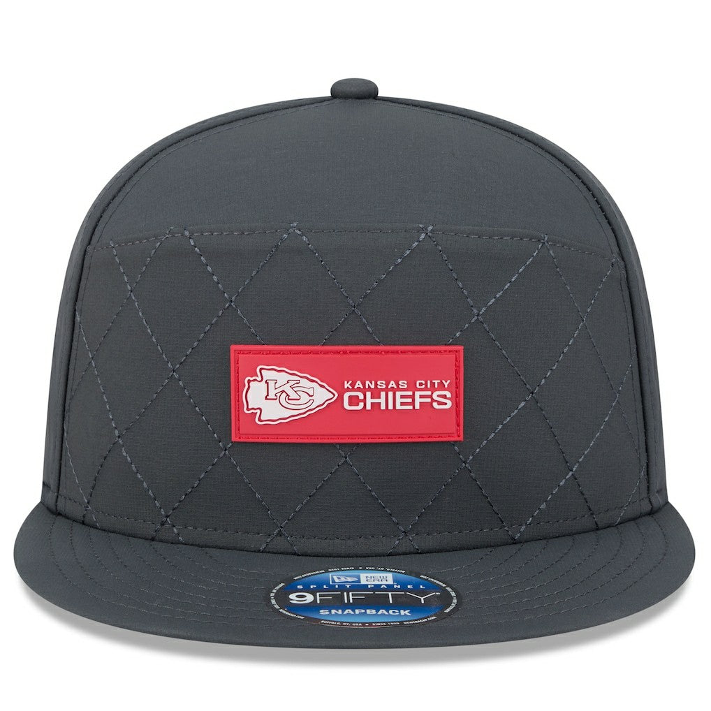 Kansas City Chiefs New Era 2025 Sideline Cold Weather Split Panel 9FIFTY Snapback Hat - Charcoal Hats