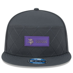 Minnesota Vikings New Era 2025 Sideline Cold Weather Split Panel 9FIFTY Snapback Hat - Charcoal Hats