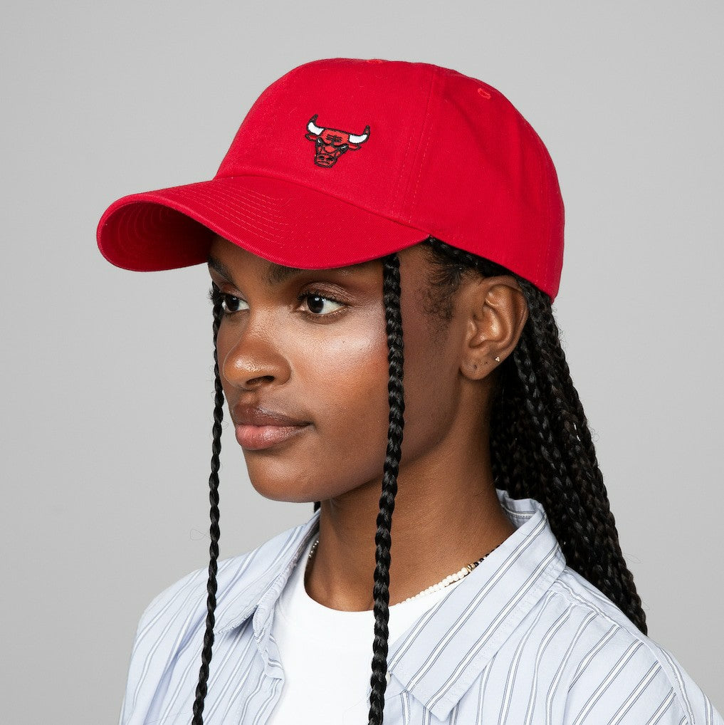 Chicago Bulls Women's Micro Lefty Adjustable Hat Red - Mitchell & Ness