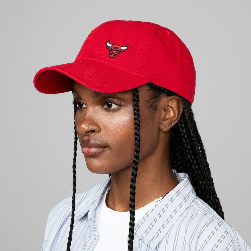 Chicago Bulls Women's Micro Lefty Adjustable Hat Red - Mitchell & Ness
