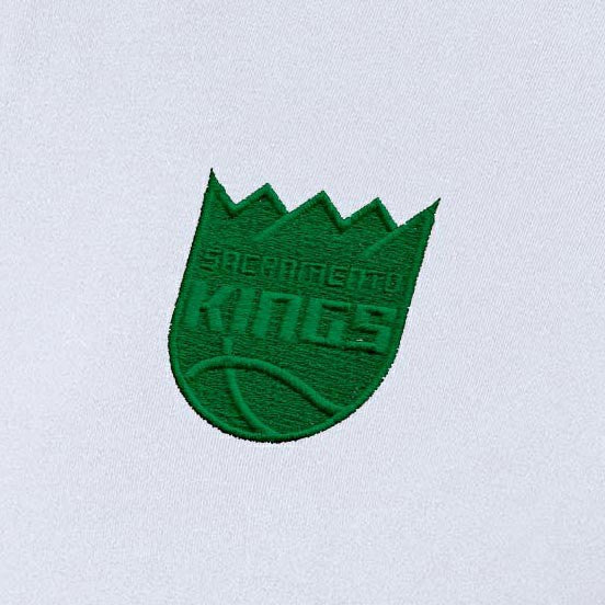 Sacramento Kings Antigua Women's St. Patrick's Day Intent Quarter-Zip Top White