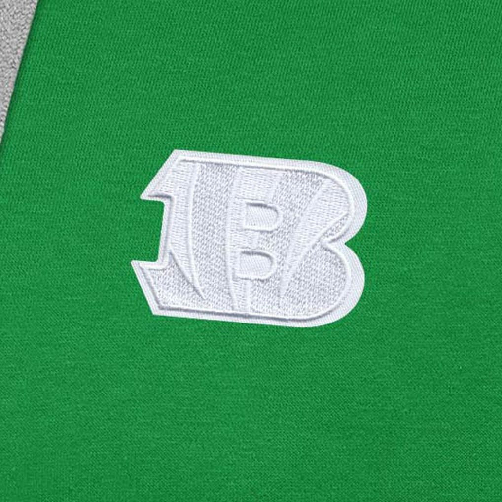 Cincinnati Bengals Antigua St. Patrick's Day Victory Pullover Hoodie - Kelly Green Hoodies