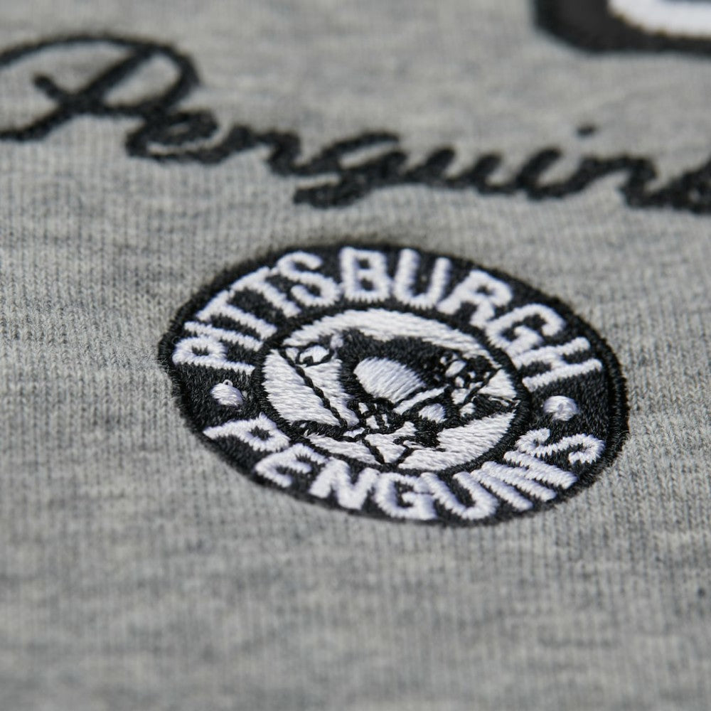 Pittsburgh Penguins Mitchell & Ness Women's Logo Lightweight Pullover Sweatshirt - Heather Gray | US 202679018
