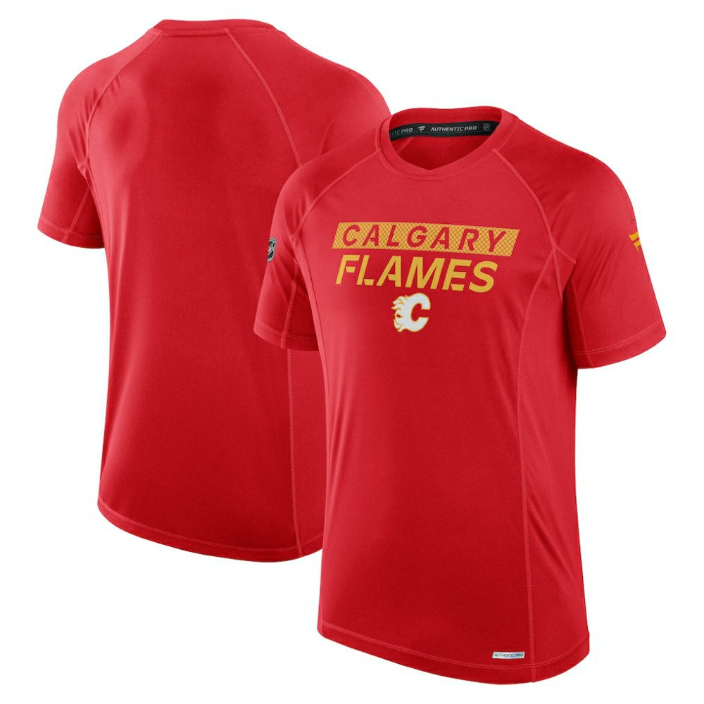 Calgary Flames Fanatics Authentic Pro Rink Tech T-Shirt - Red | US 202687801
