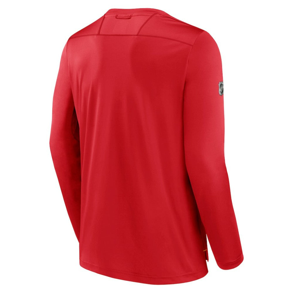 Calgary Flames Fanatics Authentic Pro Tech Long Sleeve T-Shirt - Red | US 202688393