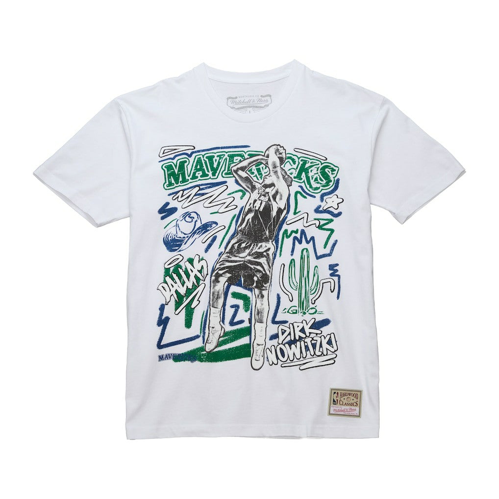Dirk Nowitzki Dallas Mavericks Hardwood Classics Chalked Up T-Shirt White - Mitchell & Ness