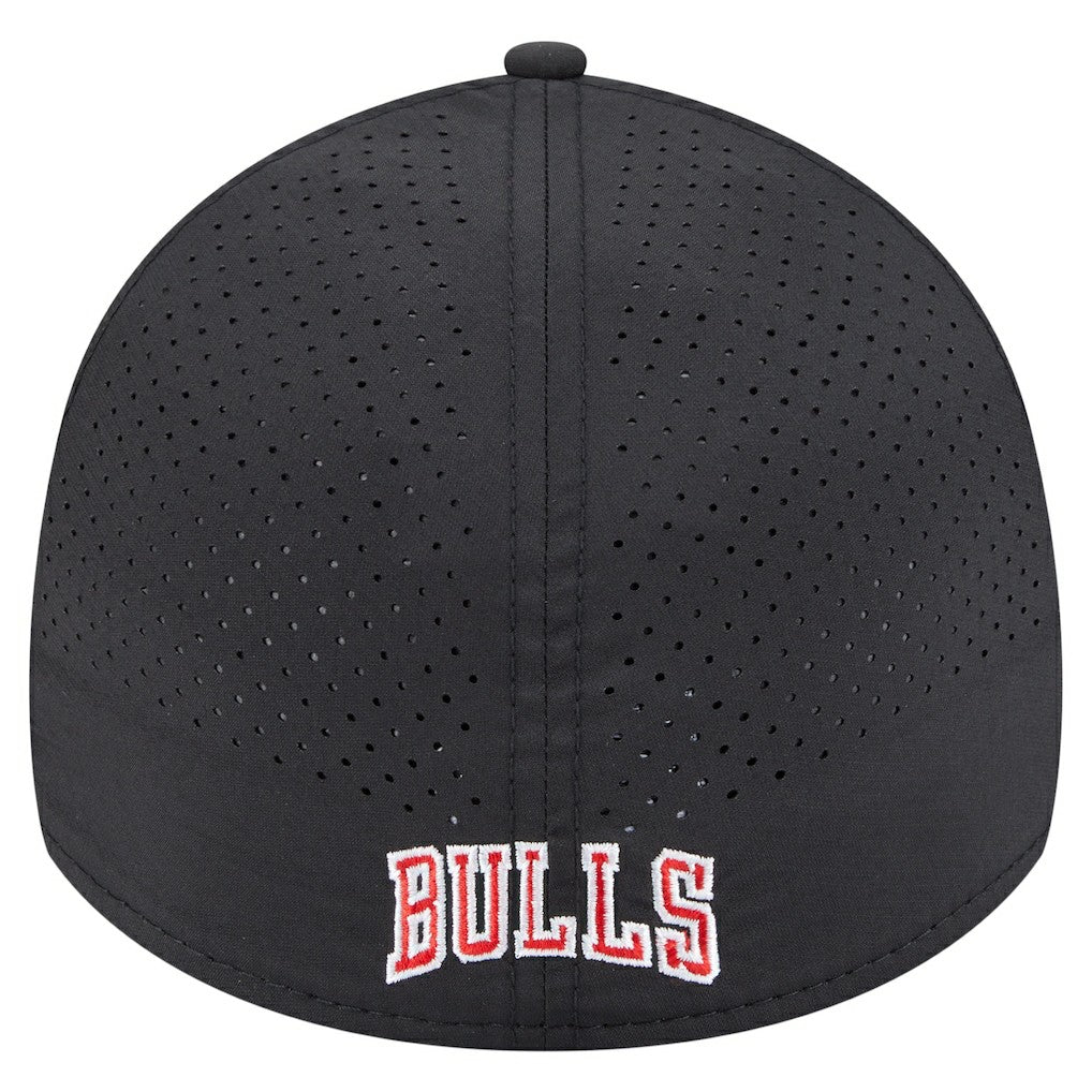 Chicago Bulls Featherweight Poly Rope Flex 39Thirty Hat Black - New Era