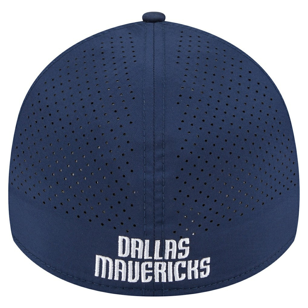 Dallas Mavericks Featherweight Poly Rope Flex 39Thirty Hat Blue - New Era
