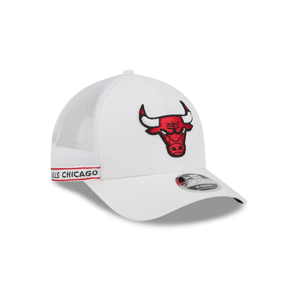 Chicago Bulls Featherweight Team Tape 9FORTY M-Crown A-Frame Adjustable Hat White - New Era