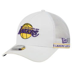 Los Angeles Lakers Featherweight Team Tape 9FORTY M-Crown A-Frame Adjustable Hat White - New Era