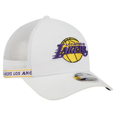 Los Angeles Lakers Featherweight Team Tape 9FORTY M-Crown A-Frame Adjustable Hat White - New Era