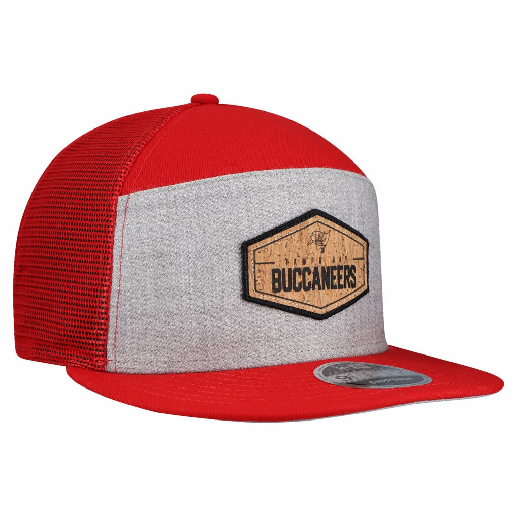 Tampa Bay Buccaneers New Era Cork Split Panel 9FIFTY Trucker Snapback Hat - Gray/Red Hats