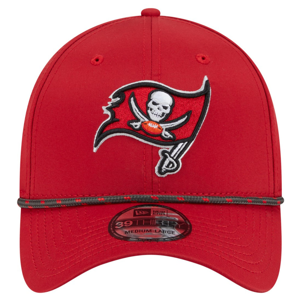Tampa Bay Buccaneers New Era Perforated 39THIRTY Flex Hat - Red Hats
