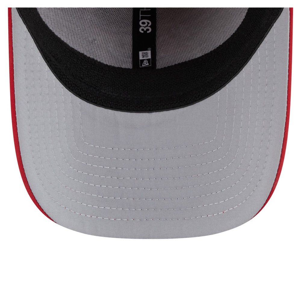 Tampa Bay Buccaneers New Era Perforated 39THIRTY Flex Hat - Red Hats