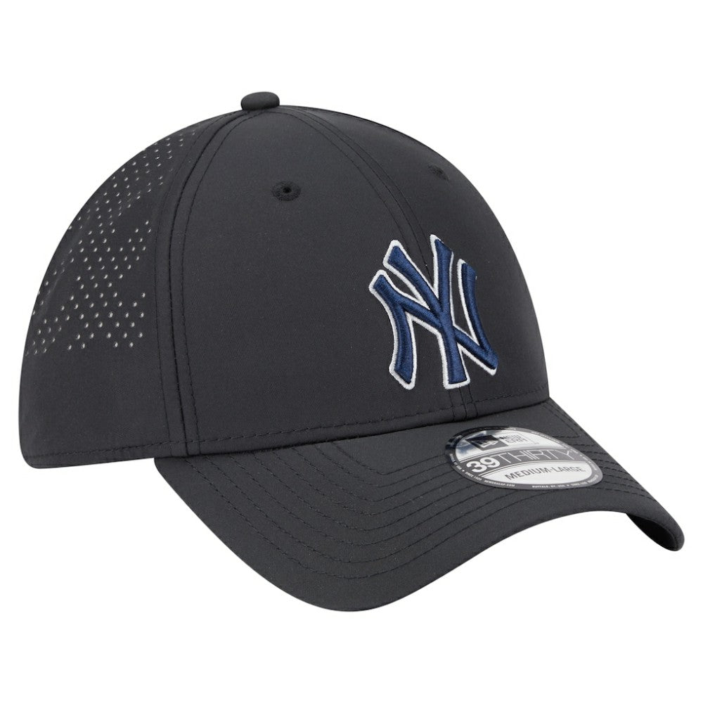 New York Yankees New Era Night 39THIRTY Flex Hat - Black Hats