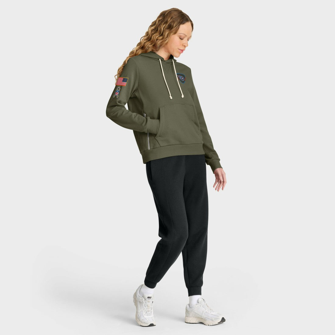 Tennessee Titans Women's 2025 Salute to Service Sideline Standard Issue Dri-FIT Hoodie - Olive Hoodies