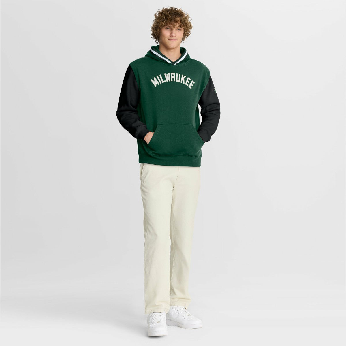 Milwaukee Bucks Half Court Shot Clock Fastbreak Hoodie Hunter Green/Black - Fanatics