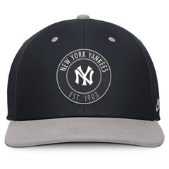 New York Yankees Nike Cooperstown Collection Pro Dri-FIT Snapback Hat - Navy/Gray Hats