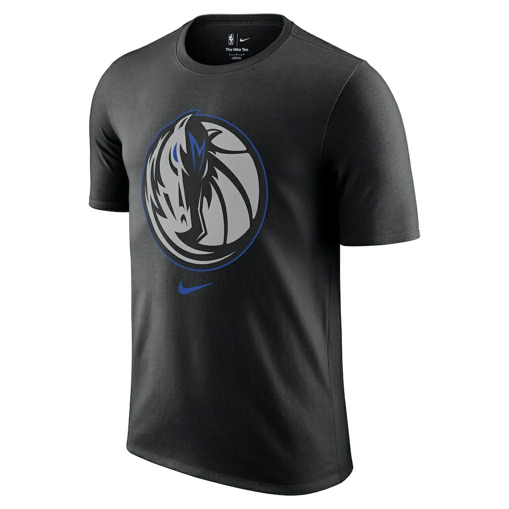 Dallas Mavericks 2025/26 City Edition Remix Essential Logo T-Shirt Black - Nike