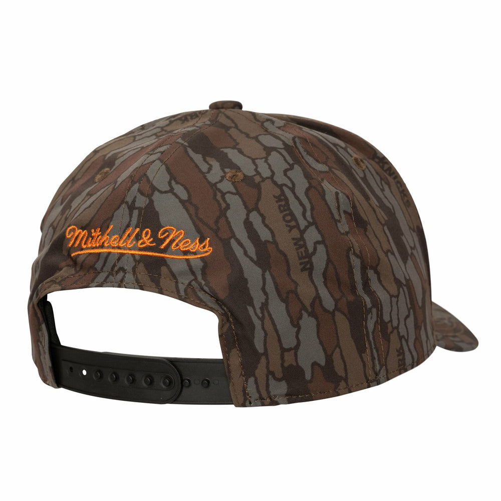 New York Knicks Hidden Pro-Crown Adjustable Hat Camo - Mitchell & Ness
