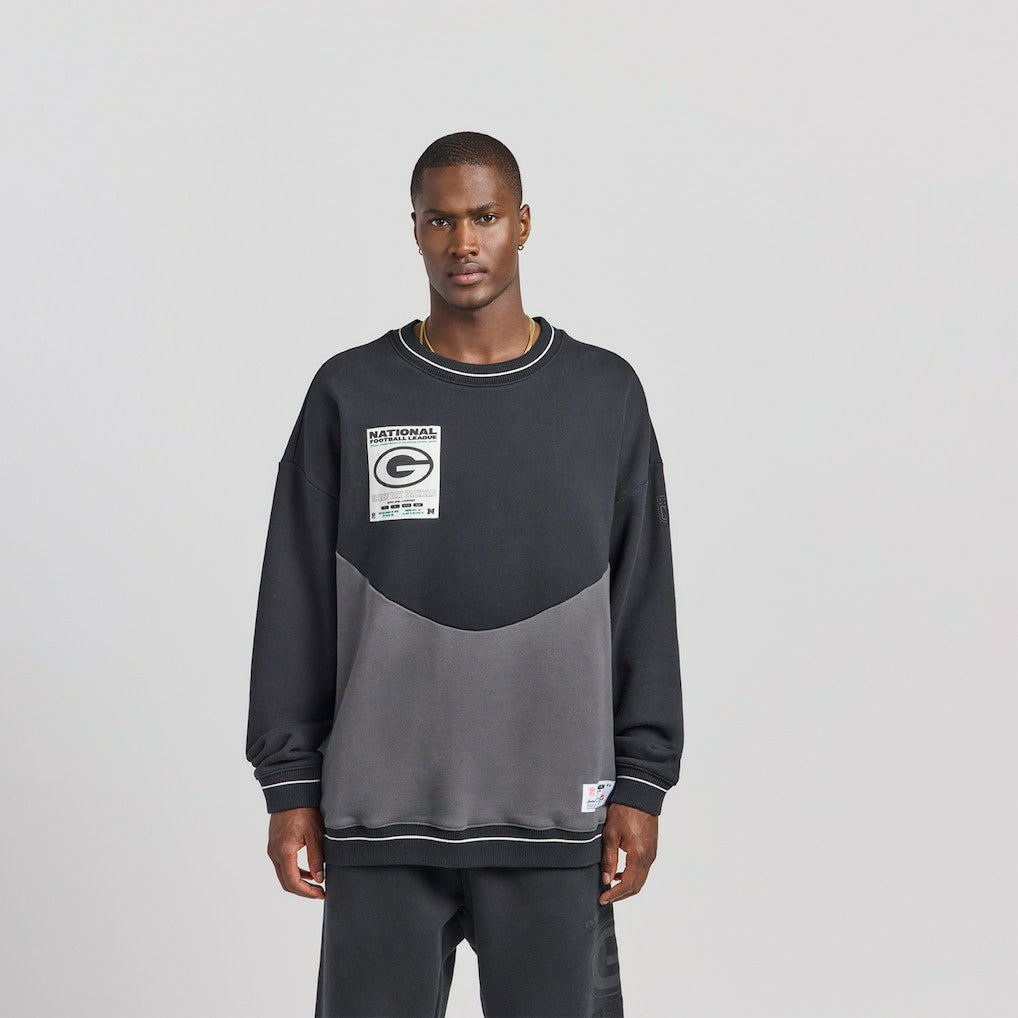 Green Bay Packers Off Season x NFL Unisex Fleece Sweatshirt - Black Sweatshirts