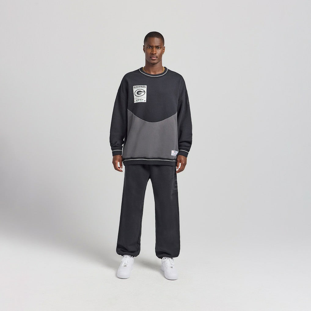 Green Bay Packers Off Season x NFL Unisex Fleece Sweatshirt - Black Sweatshirts
