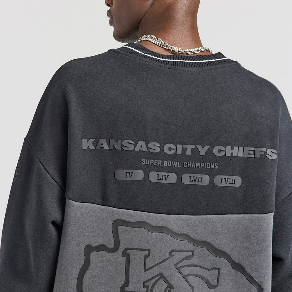 Kansas City Chiefs Off Season x NFL Unisex Fleece Sweatshirt - Black Sweatshirts