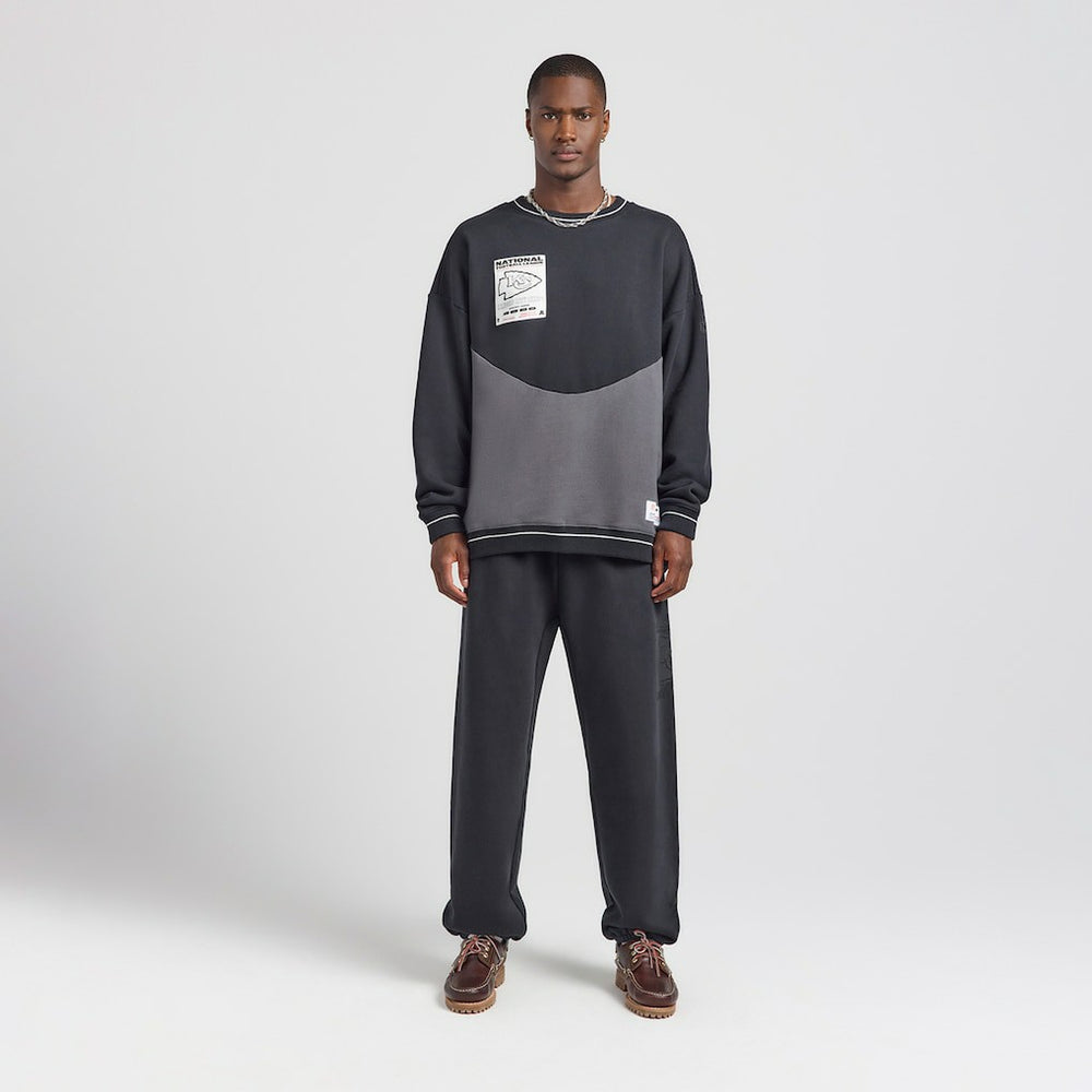 Kansas City Chiefs Off Season x NFL Unisex Fleece Sweatshirt - Black Sweatshirts