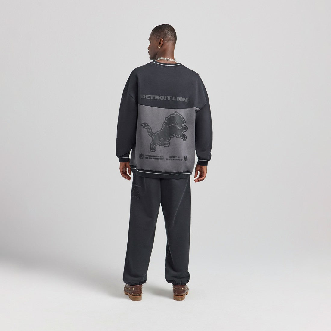 Detroit Lions Off Season x NFL Unisex Fleece Sweatshirt - Black Sweatshirts