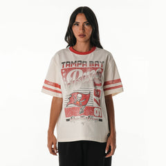 Tampa Bay Buccaneers The Wild Collective Women's Vintage Drop Shoulder Oversized Boyfriend T-Shirt - Cream T-shirts