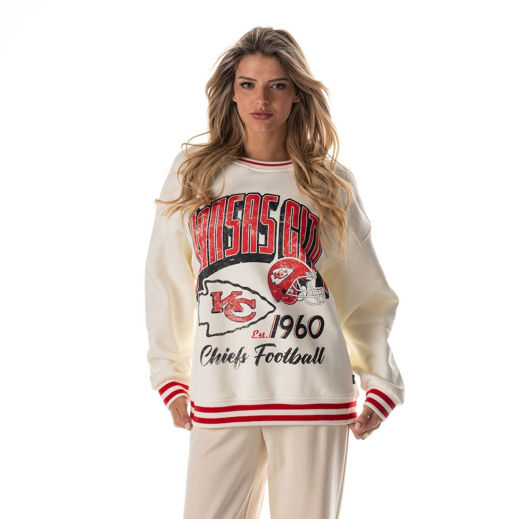 Kansas City Chiefs The Wild Collective Women's Oversized Vintage French Terry Sweatshirt - Cream Sweatshirts