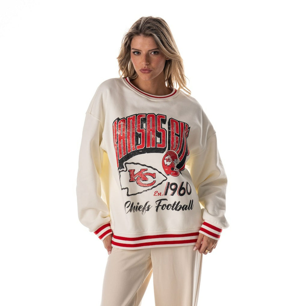 Kansas City Chiefs The Wild Collective Women's Oversized Vintage French Terry Sweatshirt - Cream Sweatshirts