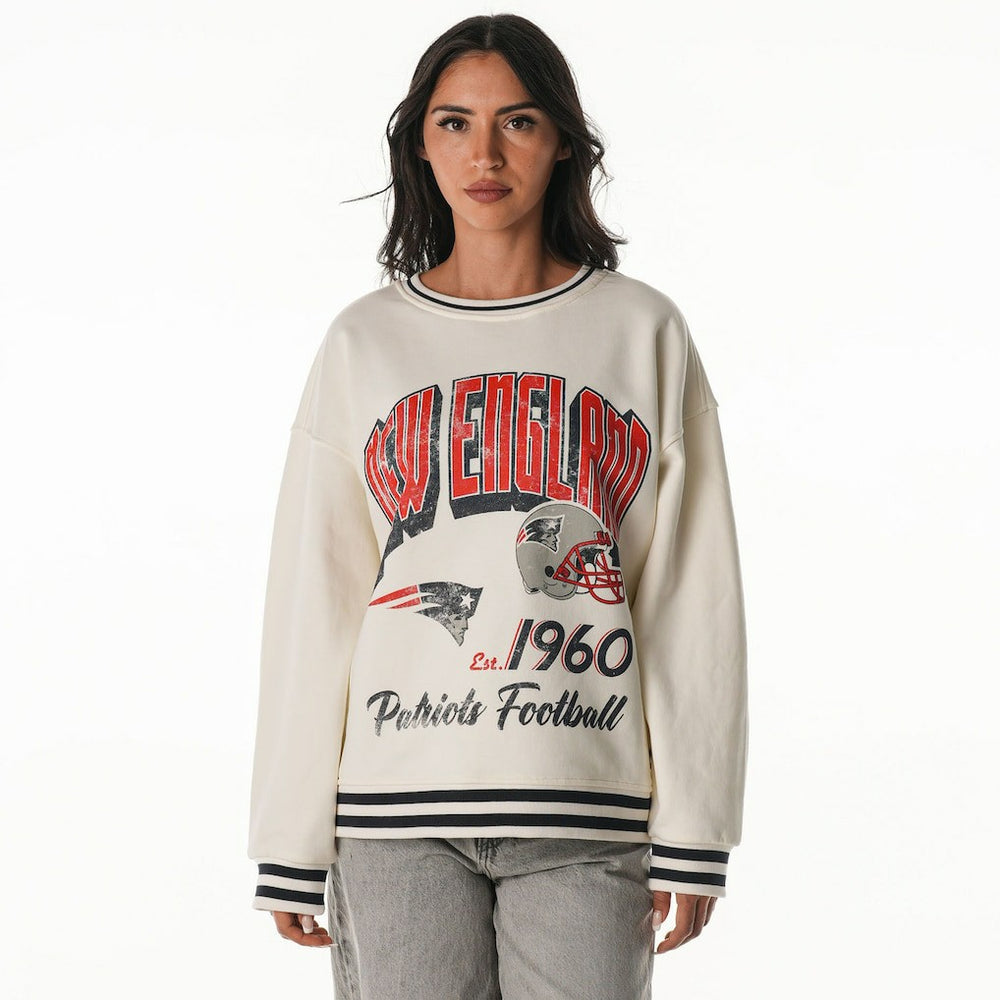 New England Patriots The Wild Collective Women's Oversized Vintage French Terry Sweatshirt - Cream Sweatshirts