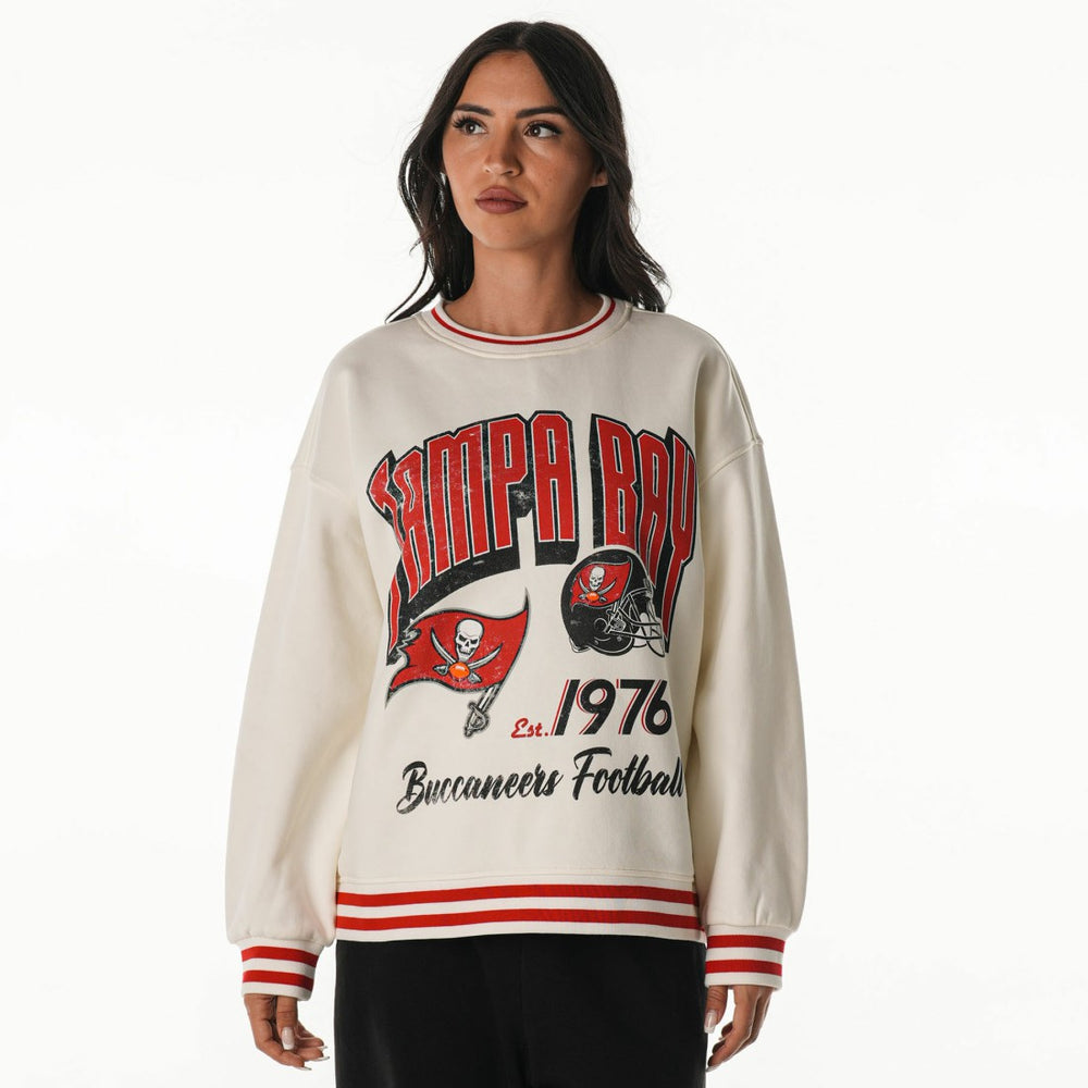 Tampa Bay Buccaneers The Wild Collective Women's Oversized Vintage French Terry Sweatshirt - Cream Sweatshirts