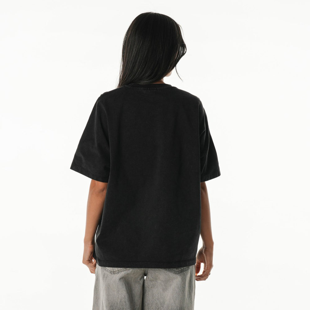 Detroit Lions The Wild Collective Women's Oversized Laurel Graphic Dolman T-Shirt - Black T-shirts