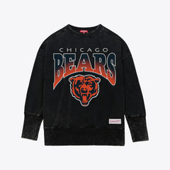 Chicago Bears Women's Delineate Mineral Wash Crewneck Sweatshirt - Black Sweatshirts