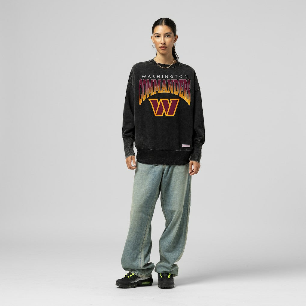 Washington Commanders Women's Delineate Mineral Wash Crewneck Sweatshirt - Black Sweatshirts