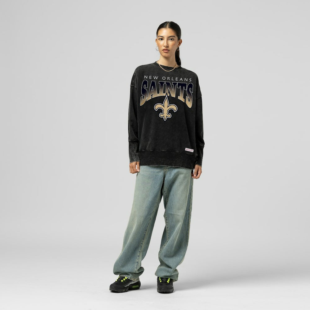 New Orleans Saints Women's Delineate Mineral Wash Crewneck Sweatshirt - Black Sweatshirts